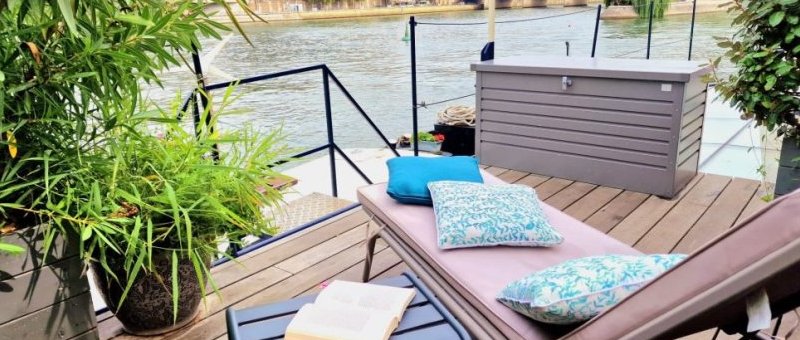 Péniche entièrement réhabilitée à vendre Paris Saint Germain des Prés