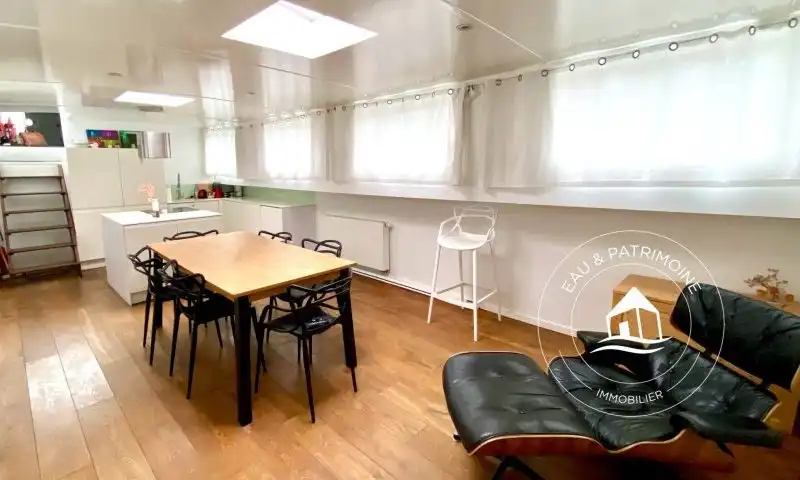 Péniche à vendre à Paris Bastille au Port de l'Arsenal – Navigante – 75 m2