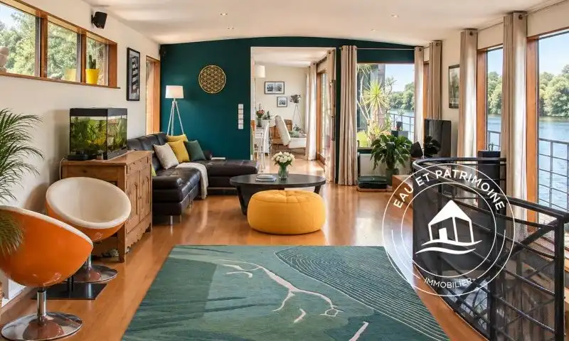 Maison flottante à vendre Giverny - Rénovée avec Logement Indépendant