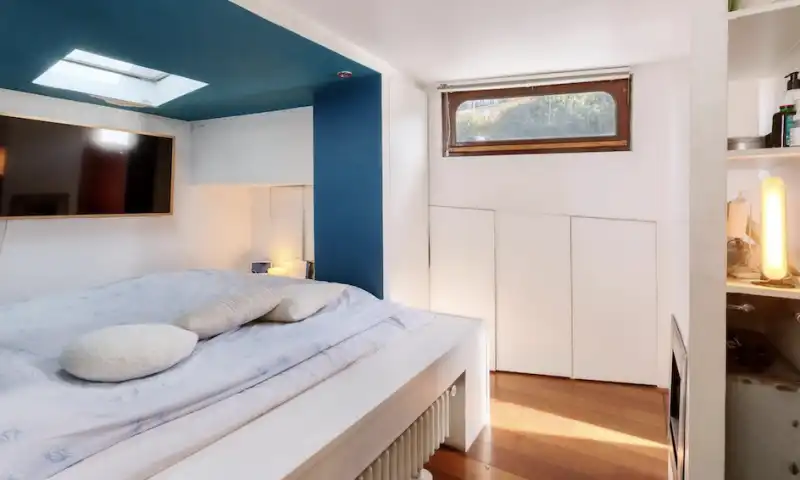 Superbe péniche d'habitation à vendre à Paris – 85 m² – 390 000 €