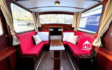 Bateau à vendre Paris 4 – Naviguant et Rénové