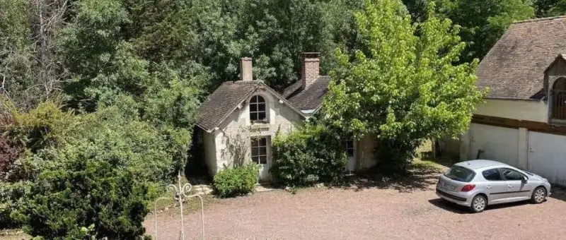 Grand Moulin au bord de l'Indre à vendre