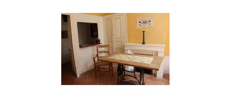 Maison de maître à vendre dans l'Yonne : charme, jardin et potentiel