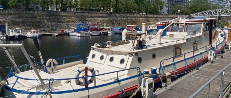 Joli remorqueur d'habitation à vendre à Paris
