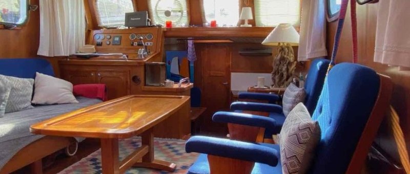 Très belle vedette à vendre