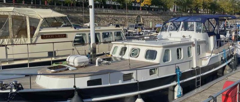 Très belle vedette à vendre