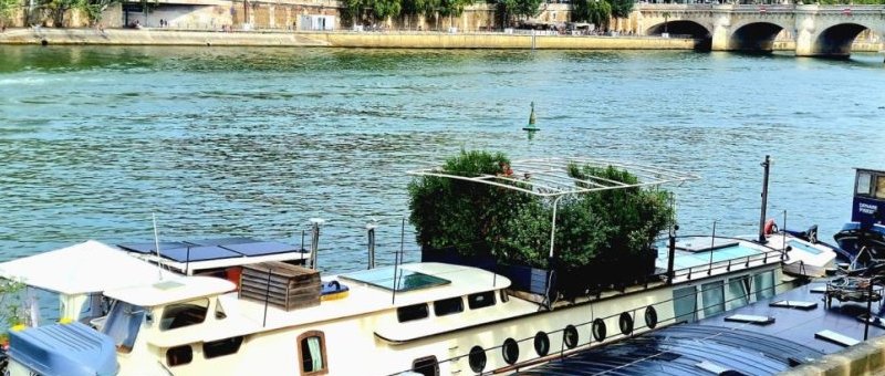 Péniche entièrement réhabilitée à vendre Paris Saint Germain des Prés