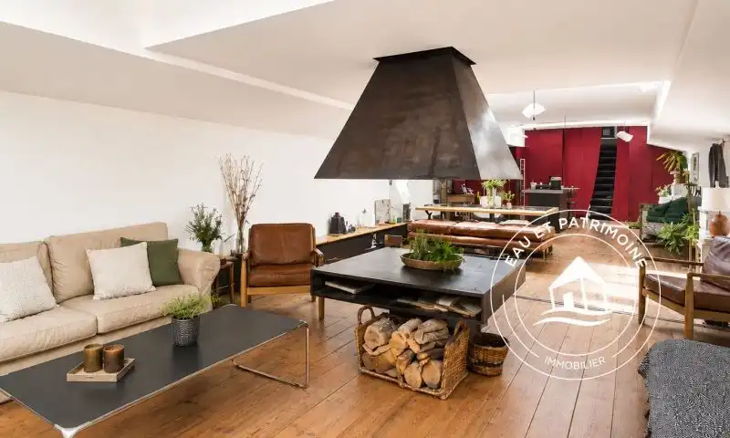 Péniche à vendre Paris 5 – Cachet et Spacieuse