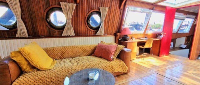 Péniche entièrement réhabilitée à vendre Paris Saint Germain des Prés