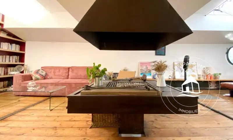 Magnifique péniche 38 m à vendre au centre de Paris