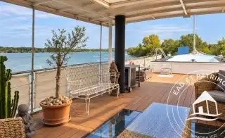 Péniche à vendre Avignon - Piscine avec vue sur le Rhône