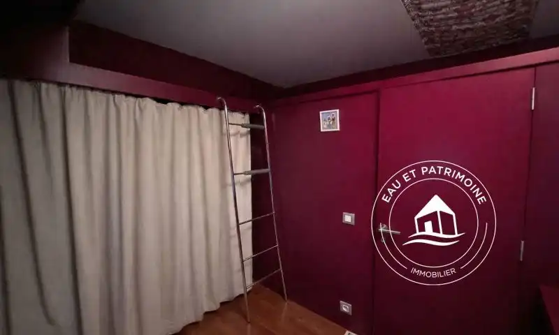 Péniche à vendre Paris 5 – Navigante et Rénovée par Architecte