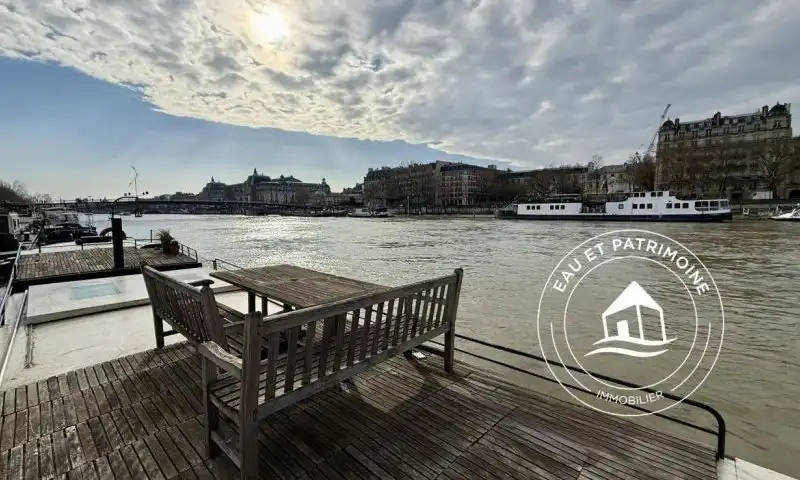 Péniche à vendre Paris 1 – Toit ouvrant et Vue Tour Eiffel