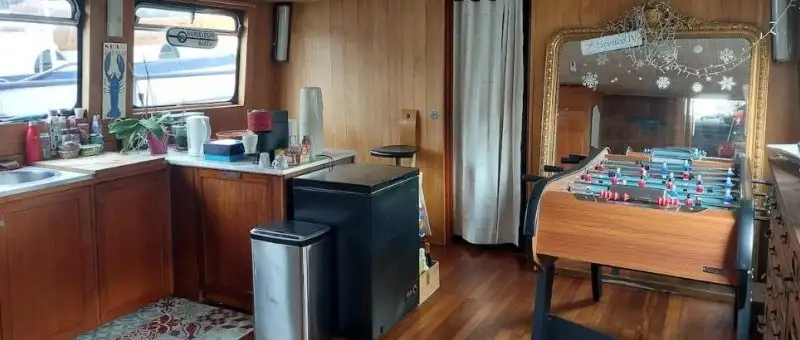 Péniche à vendre Paris XVème en parfait état – 85m² – 700 000 €