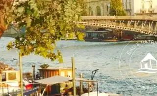 Péniche à vendre Paris 1 – Vues Tour Eiffel et Musée d'Orsay
