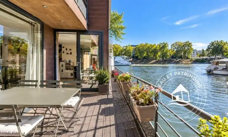 Maison flottante à vendre Asnières-sur-Seine - Rénovée et Rooftop exceptionnel
