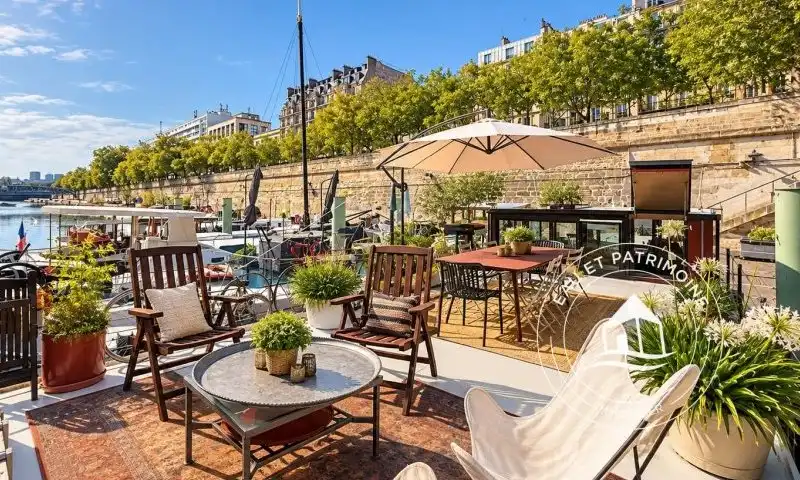 Péniche à vendre Paris 4 - Rénovée et Jolies vues sur l'eau