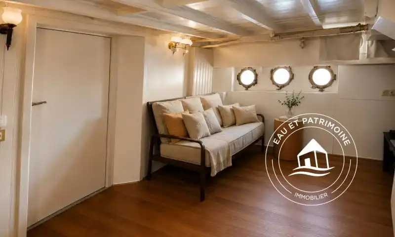 Maison flottante à vendre à Paris 5 - Terrasse et vue sur l'Île Saint Louis