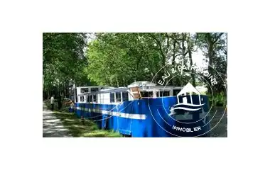 La réglementation pour vivre sur une péniche habitable : contrat COT, expertises et certificats
