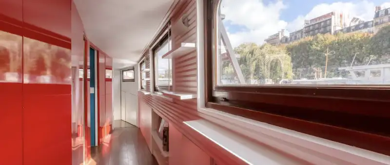 Superbe péniche d'habitation à vendre à Paris – 85 m² – 390 000 €