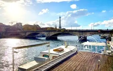 Péniche à vendre Paris 8 – Vues et Terrasses exceptionnelles