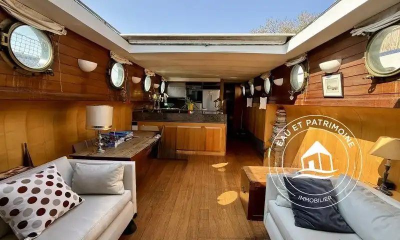 Péniche à vendre Paris 1 – Toit ouvrant et Vue Tour Eiffel