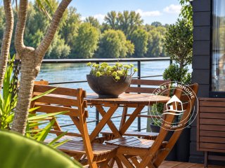 Maison flottante à vendre Giverny - Rénovée avec Logement Indépendant